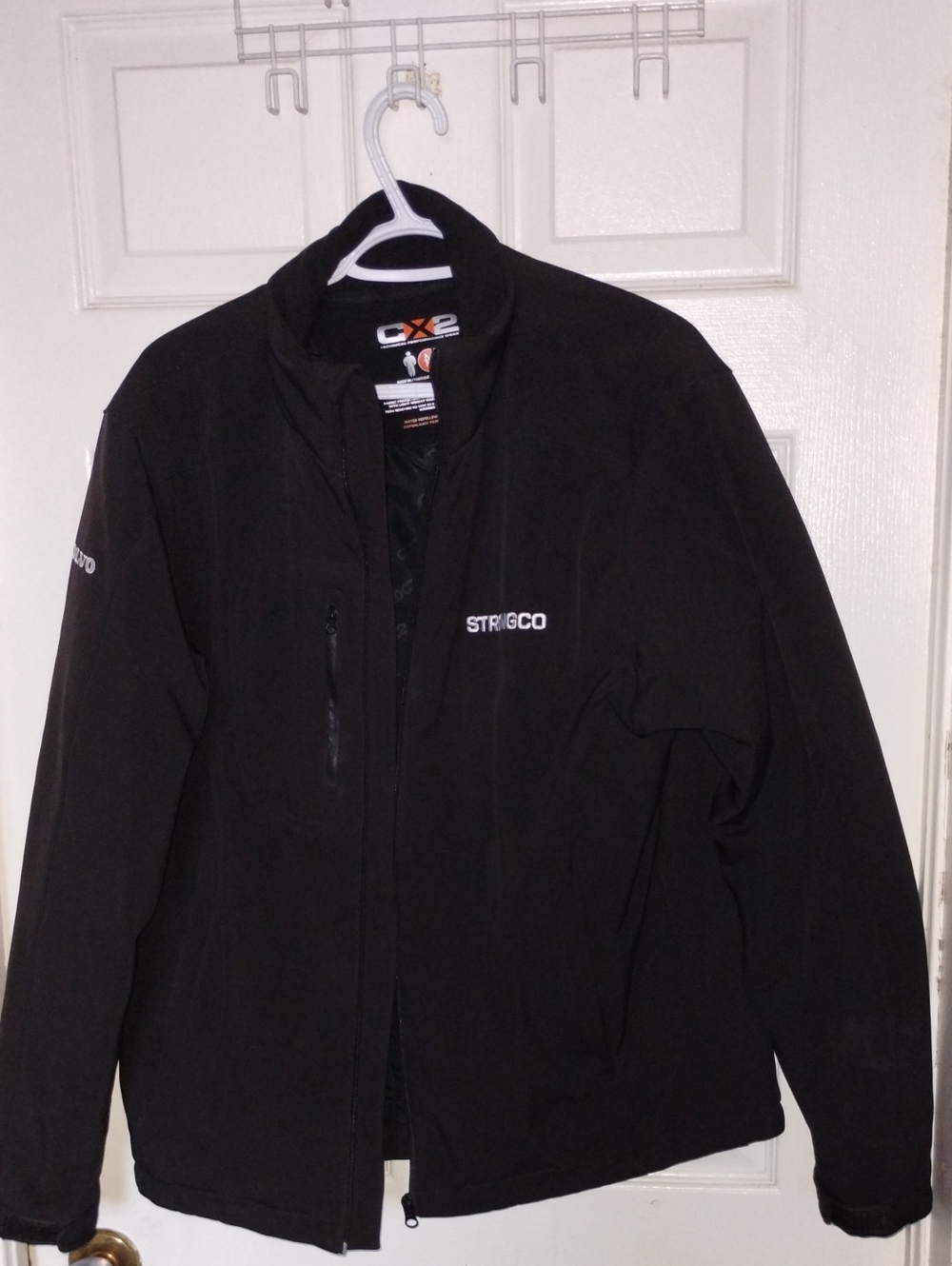 CX2 Technical Performance Volvo Strongco Black Softshell Jacket Full Zip.Med